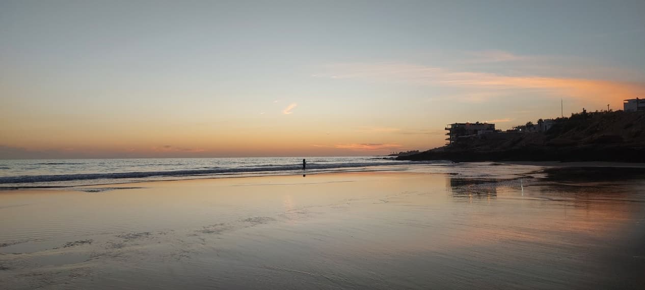 Photo of house, surf & chill at Wavy Days