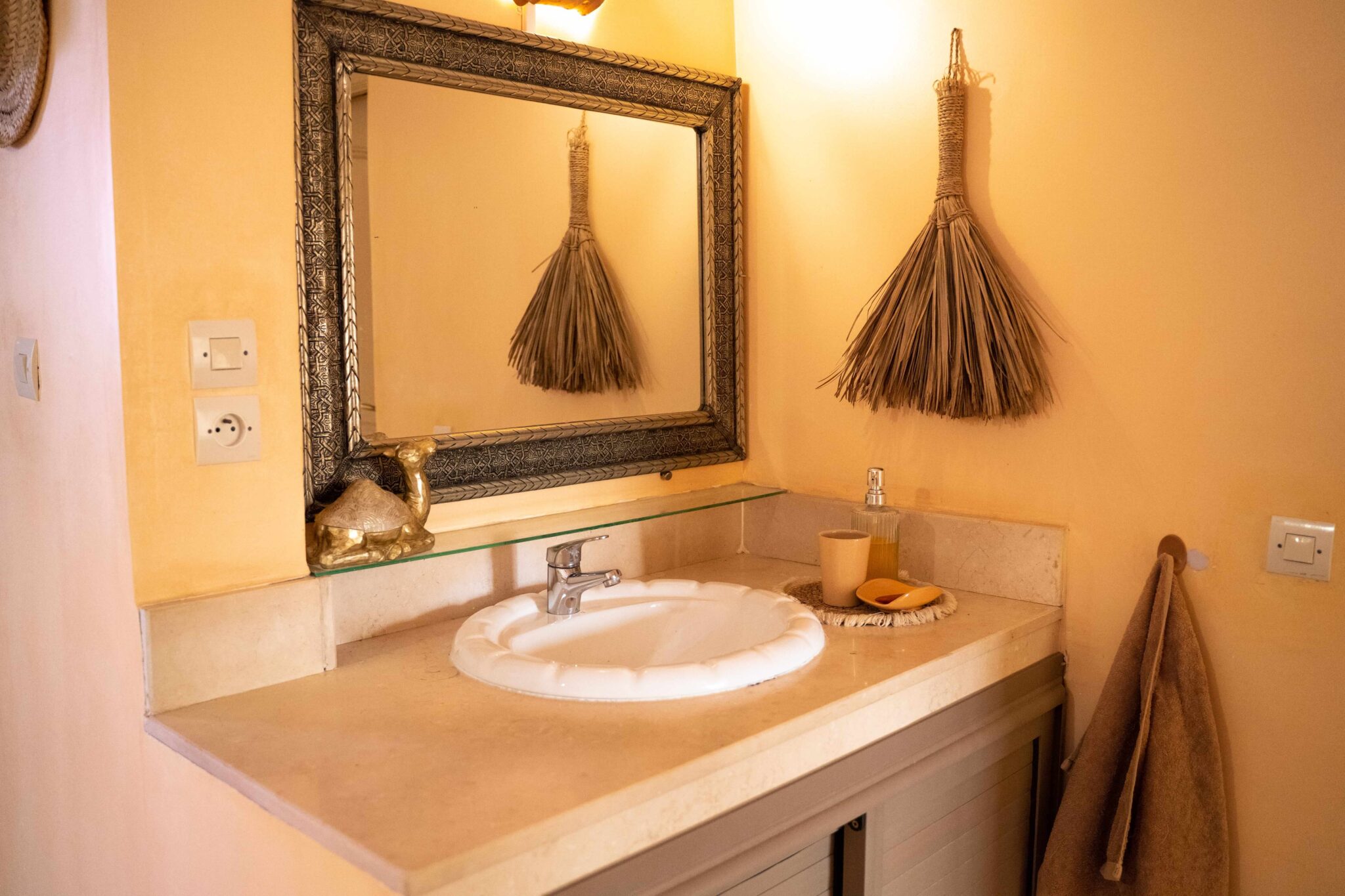 bathroom surfhouse