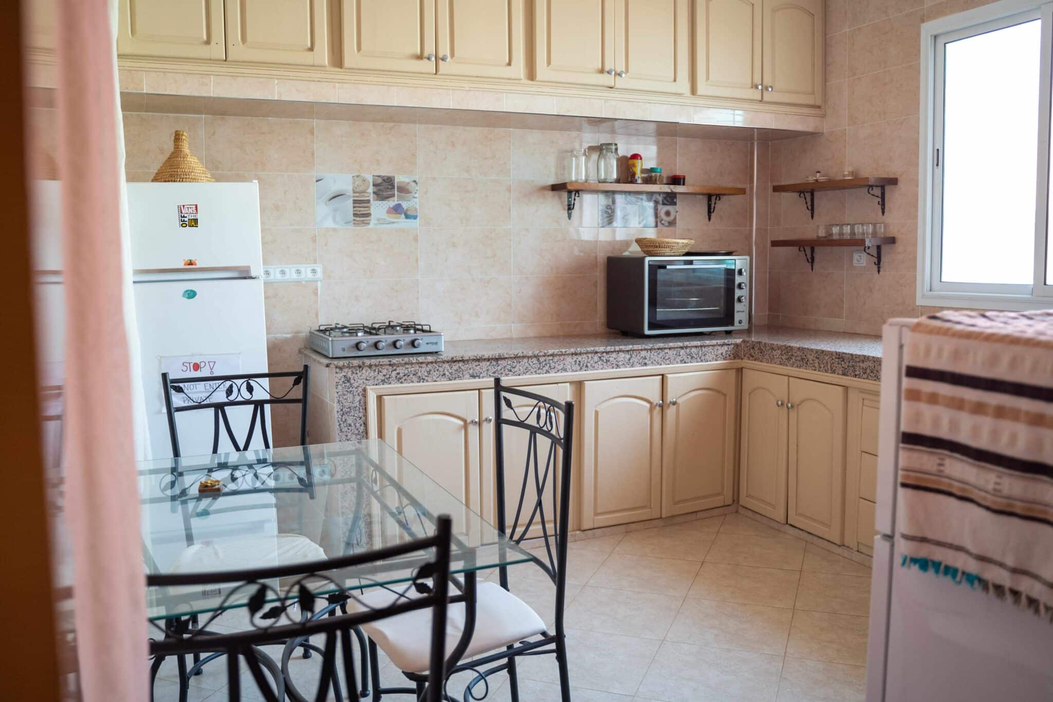 kitchen surf house room tamraght