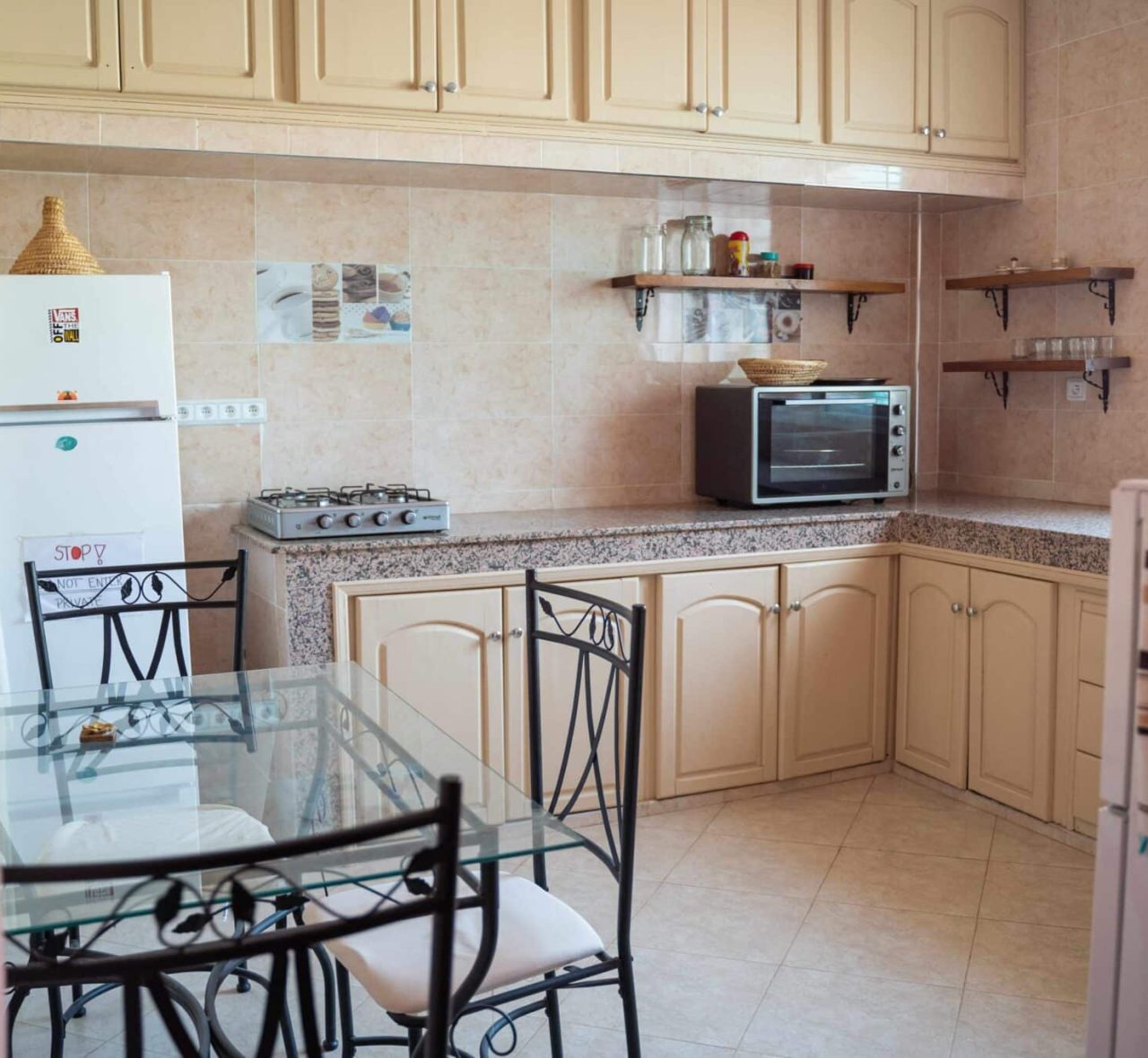 kitchen surf house room tamraght